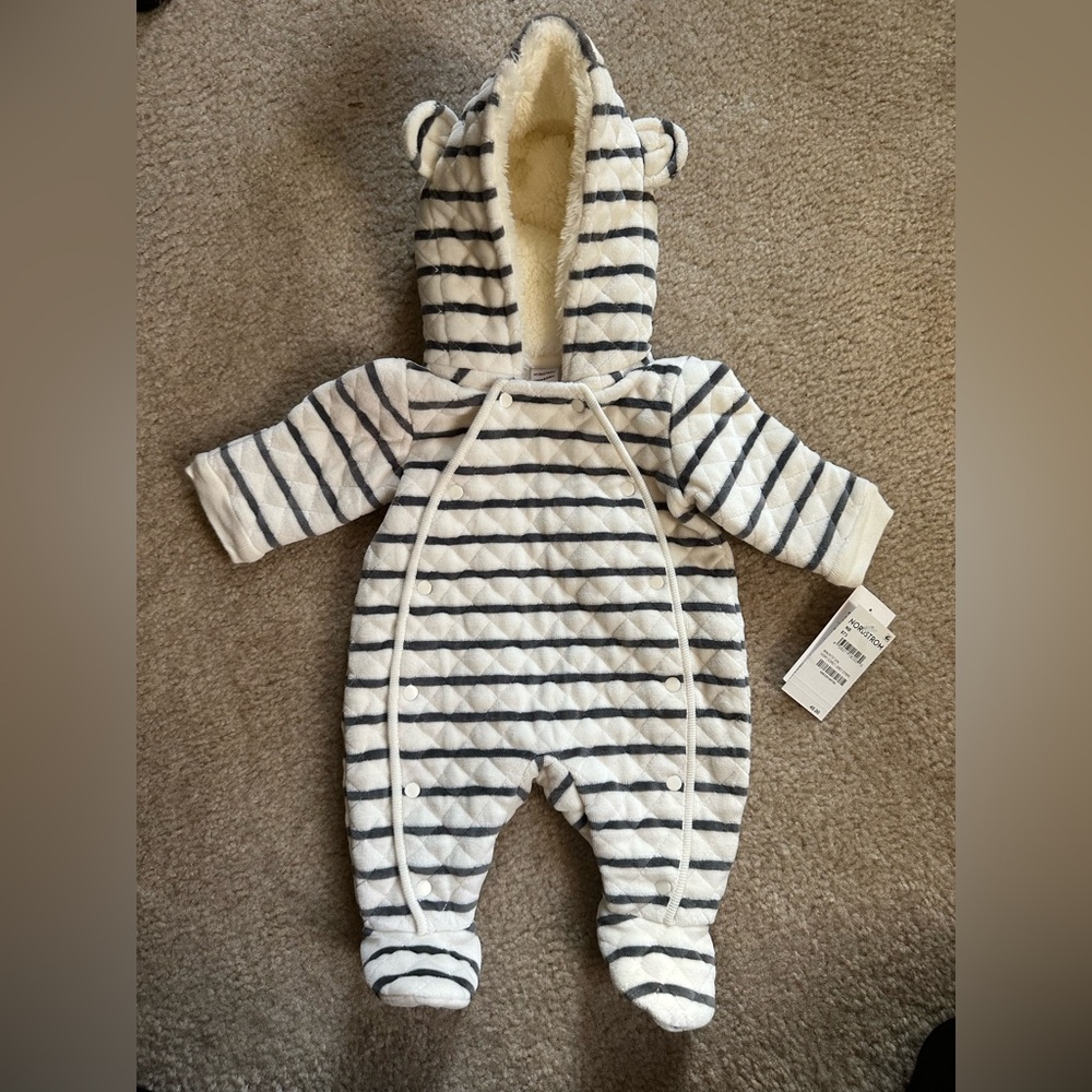 Nordstrom Newborn Bunting /Bear Suit